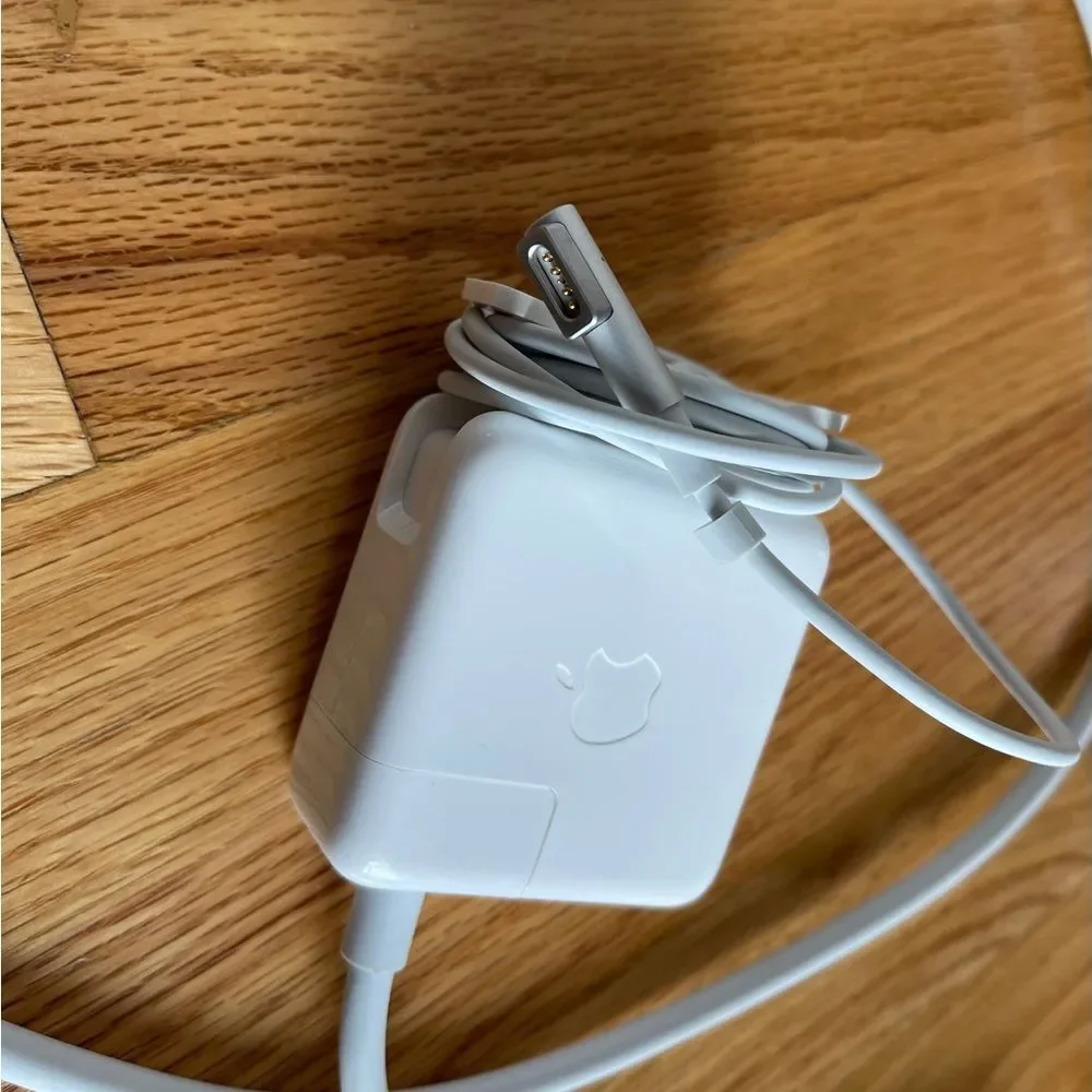 Original OEM 60W MagSafe1 AC Power Adapter for Apple MACBOOK